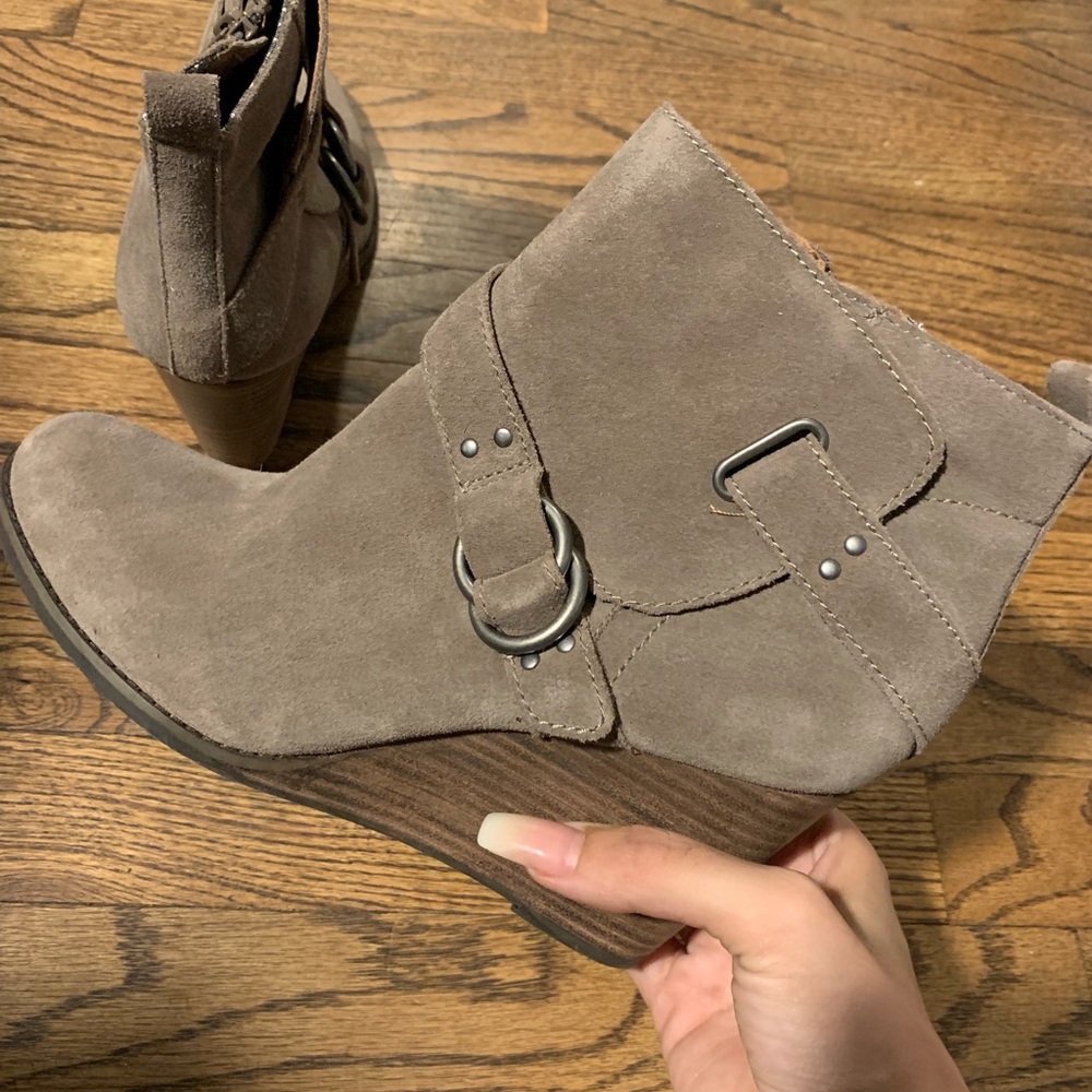 Wedges - Picture 3 of 3